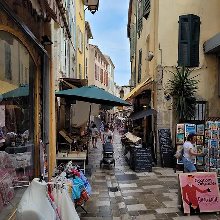 Souvenirs D'hier Apartman Hyères